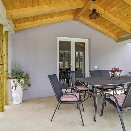 Natascha In Pamici - Haus Fuer 6 Personen Villa Zminj Exterior photo
